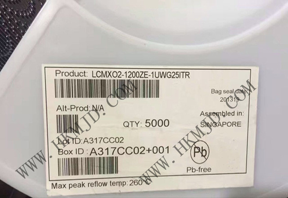 آرایه دروازه قابل برنامه ریزی میدان LCMXO2-1200ZE-1UWG25ITR 1280 LUTs 19 I / O MachXO2 Field Programmable Gate Array IC