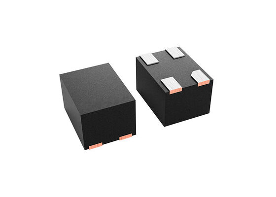 CDC6C025000ADLYRQ1 تراشه مدار یکپارچه 1.8V تا 3.3V ولتاژ کم خودرو LVCMOS خروجی BAW Oscillator