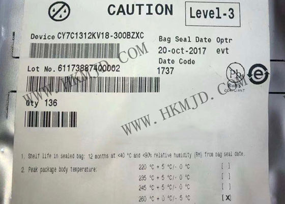 آی سی حافظه CY7C1312KV18-300BZXC SRAM های خط لوله همزمان 1.8 ولت CY7C1312 FBGA165