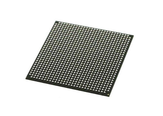 تراشه مدار مجتمع آرایه گیت قابل برنامه ریزی میدان MachXO3 LCMXO3LF-9400E-6BG484I